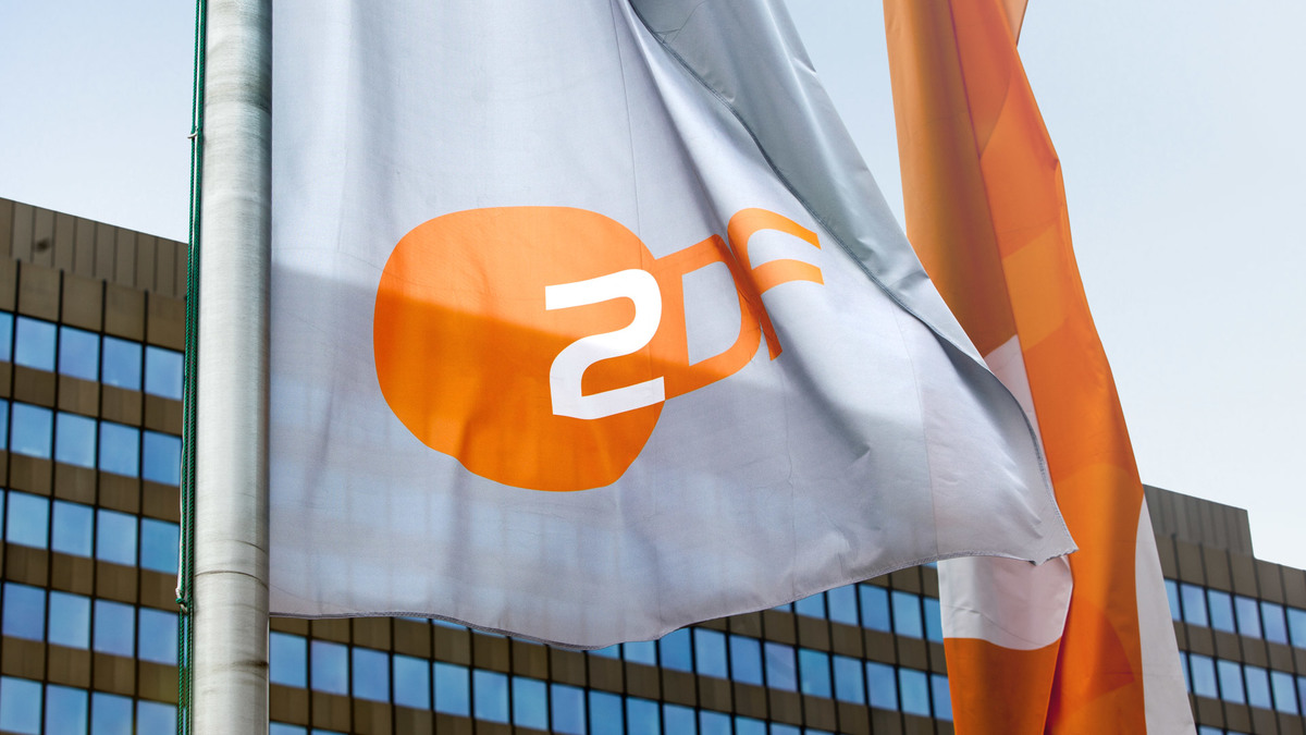 Zdf raum architektur fahnen 3